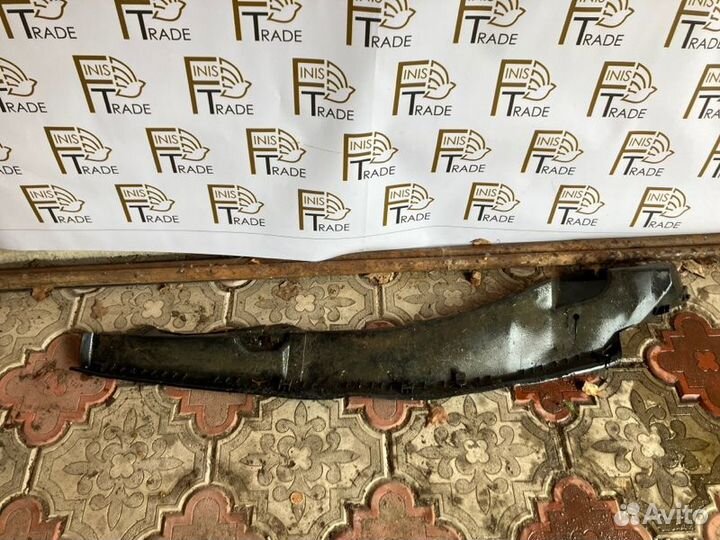 Уплотнитель крыла (пыльник накладка ) правый