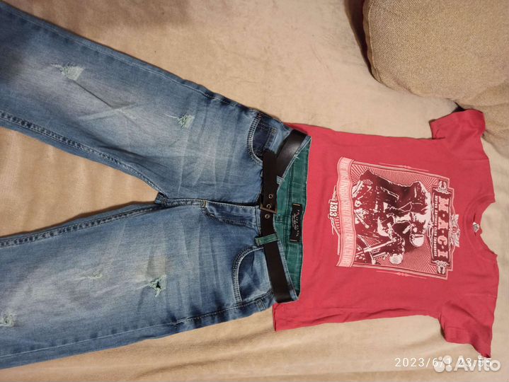 Капри и футболка