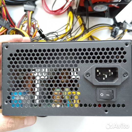 Два блока питания (не рабочие) для майнинга 2600 В