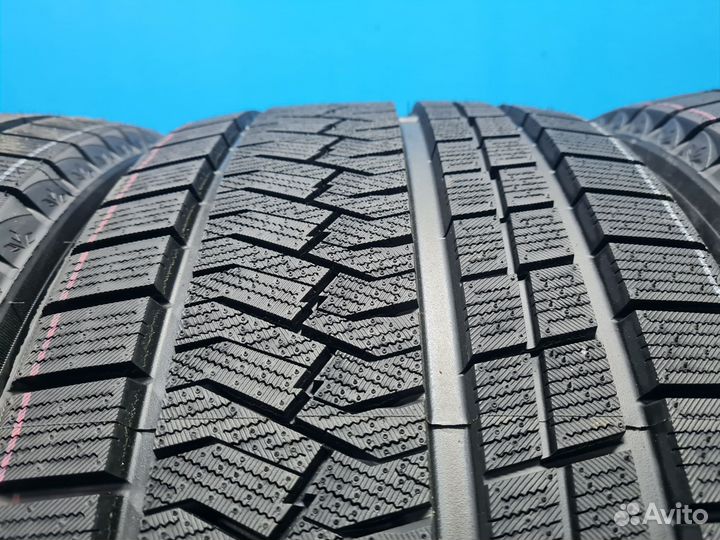 Triangle PL02 255/40 R19 98W