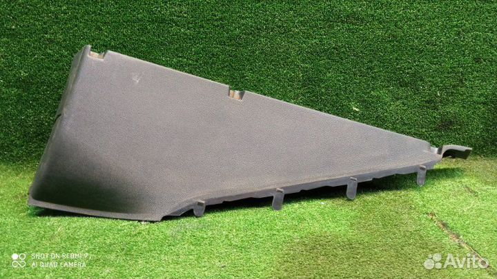 Обшивка багажника задняя левая Renault Duster