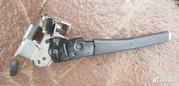 Ручной тормоз Ручник Peugeot 307 Пежо 307