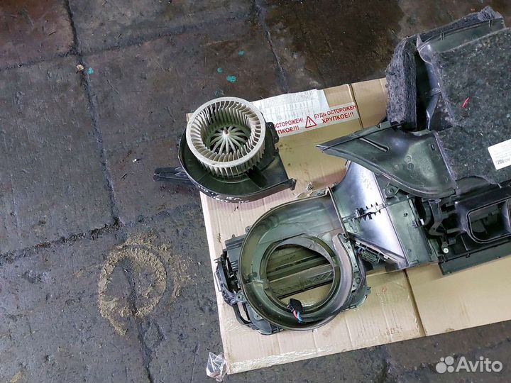 Моторчик отопителя печки Поло рестайл 2016