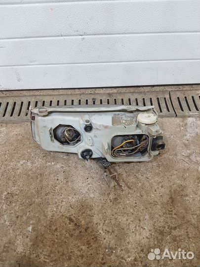 Фара правая volkswagen passat b3