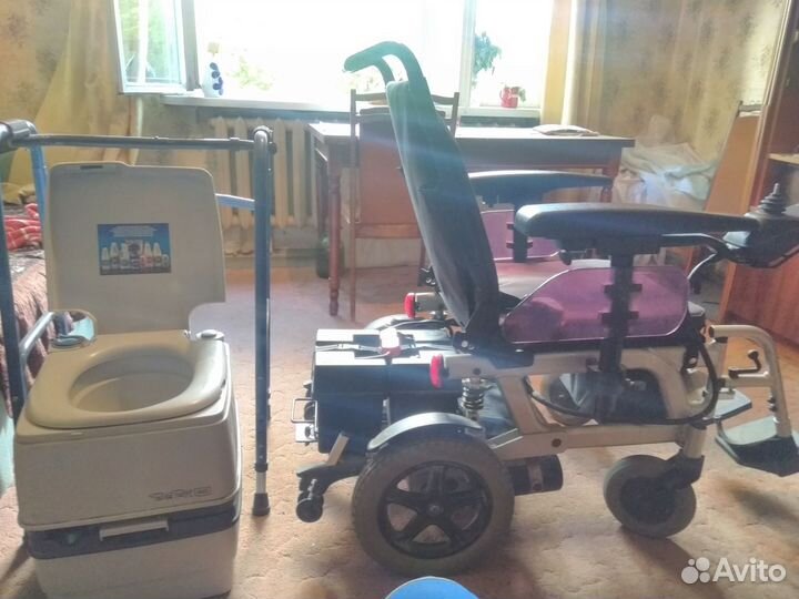 Инвалидная коляска с электроприводом б/у