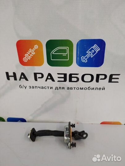 Ограничитель двери задний левый Kia Rio 4