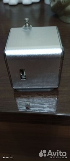 Музыкальная колонка