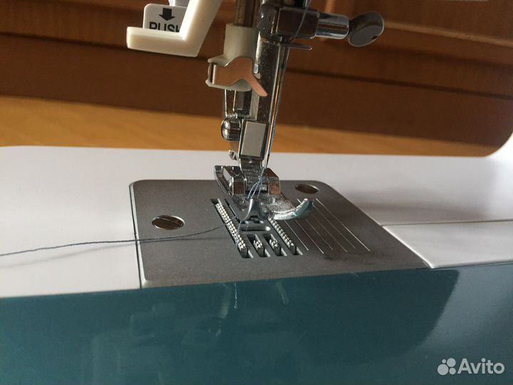 Швейная машина bernette Milan 3