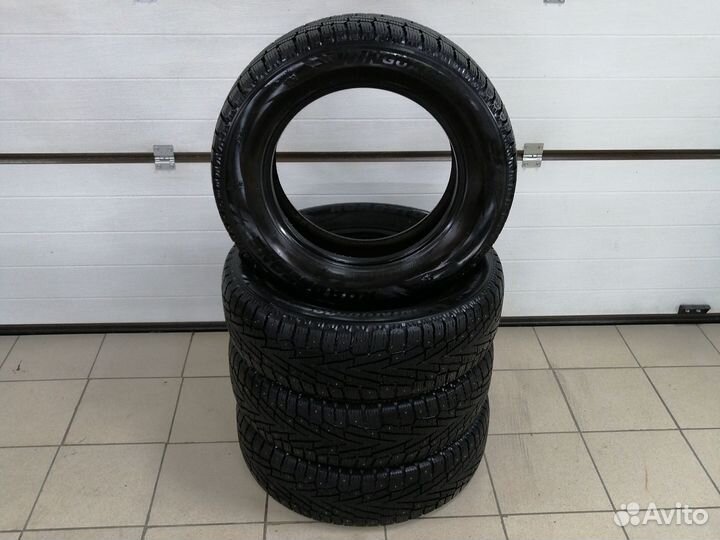 Roadstone Winguard WinSpike SUV 225/65 R17 106T