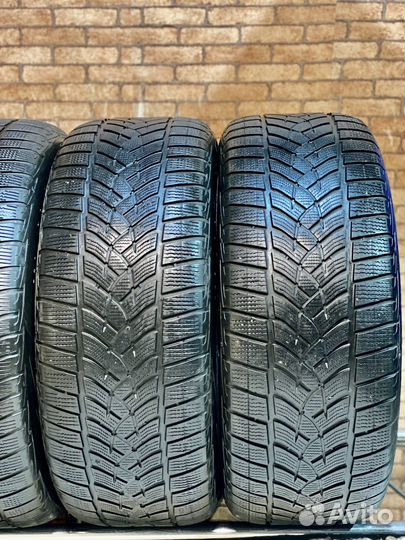 Goodyear UltraGrip Ice SUV 255/55 R18 109T