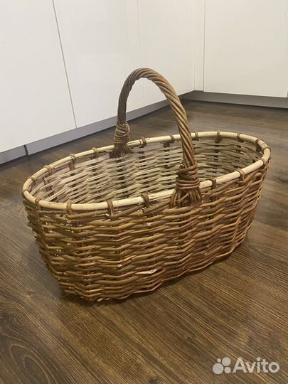 Корзина плетеная большая