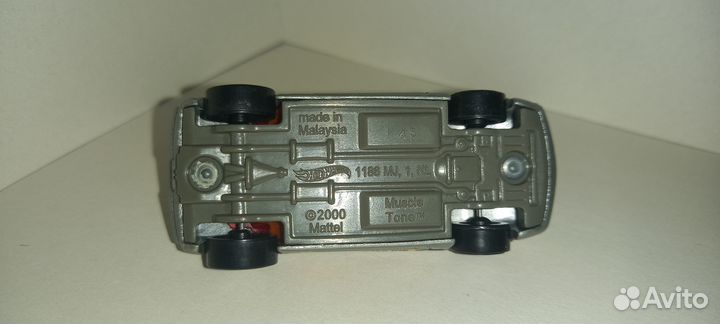 Hot wheels машинки