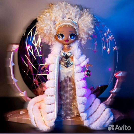 Лол O.M.G. - Nye Queen (коллекционная)
