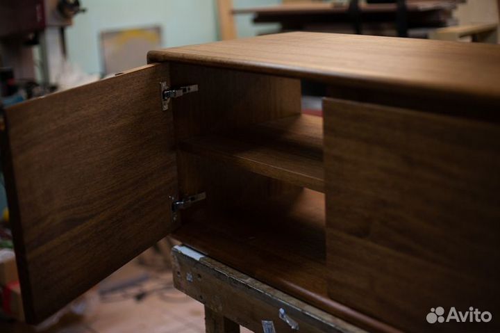 Тв тумба подвесная из массива