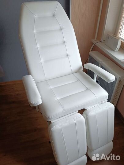 Кушетка для педикюра бу