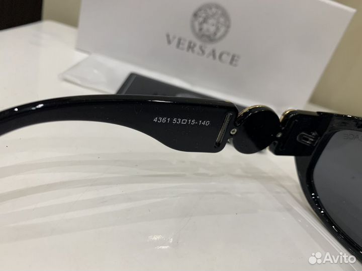 Очки солнцезащитные Versace медуза унисекс