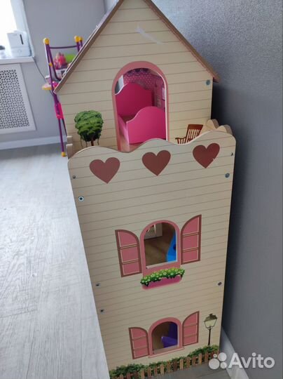 Домик кукольный