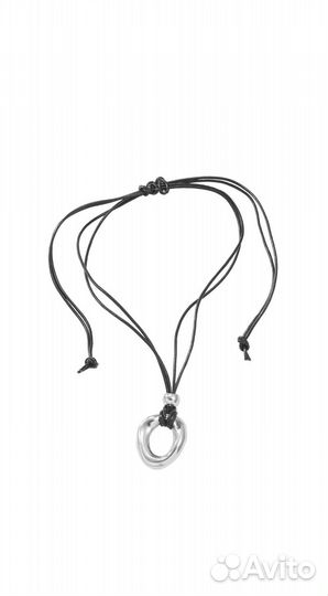 Колье на кожаном шнурке с подвеской кулоном
