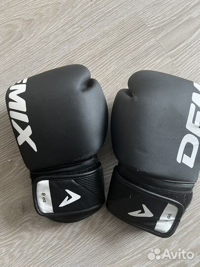 Боксерские перчатки
