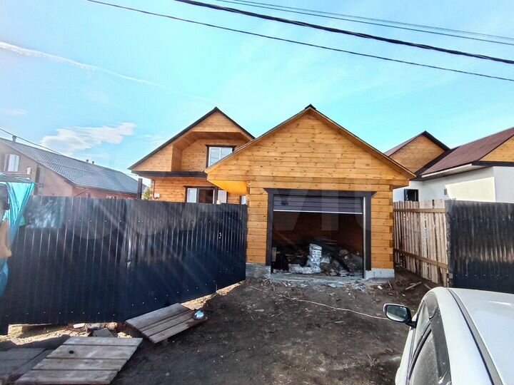 Дом 160 м² на участке 8,5 сот.