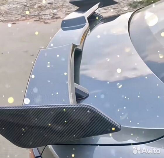 Спойлер багажника тойота камри 70