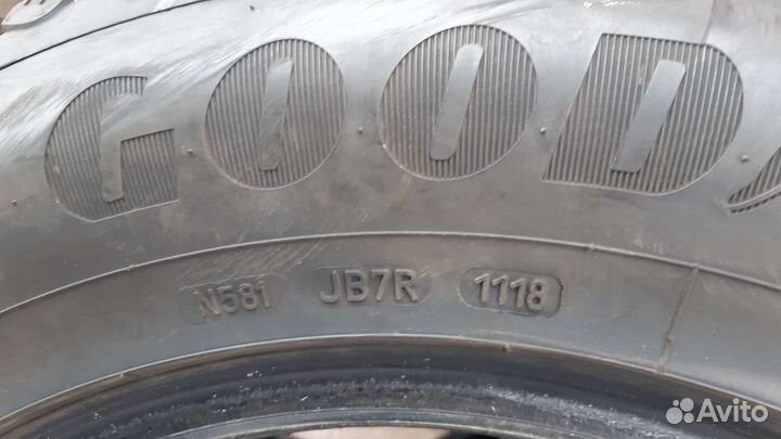 Goodyear UltraGrip Ice Arctic SUV 235/65 R17 108T