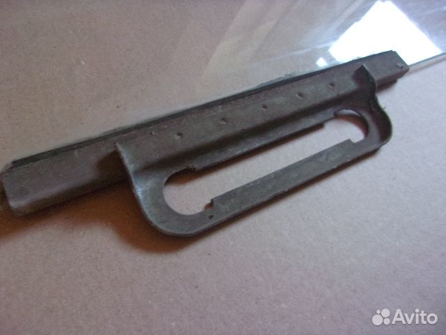 Форд Фиеста 76-88г. стекло переднее правое дверное