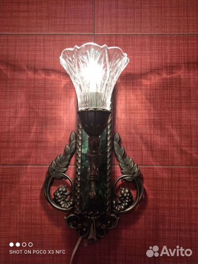 Настенный светильник бра