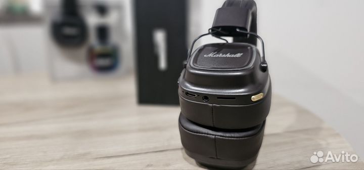 Наушники marshall4 в 2 -х цветах