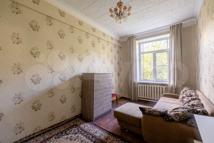 Комната 13,6 м² в 3-к., 1/2 эт.