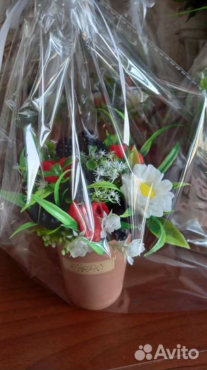 Букет ягодный из мыла