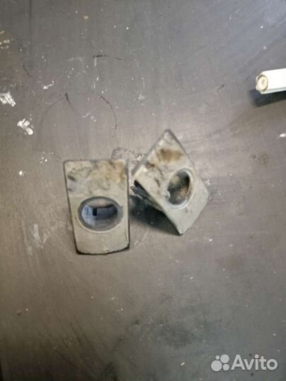 Volkswagen Passat b6 кронштейн парктроника