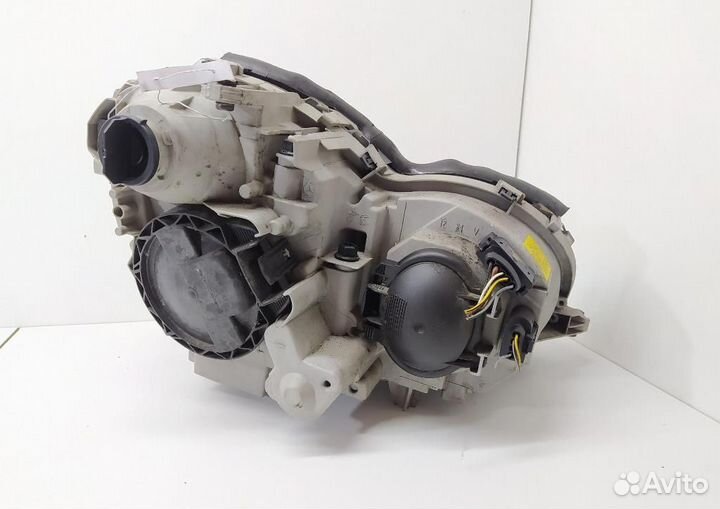 Фара левая Mercedes-Benz C-Class