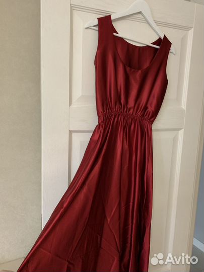 Платье вечернее