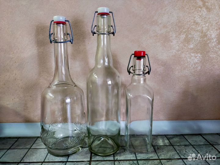 Бутыль стеклянная с защелкой