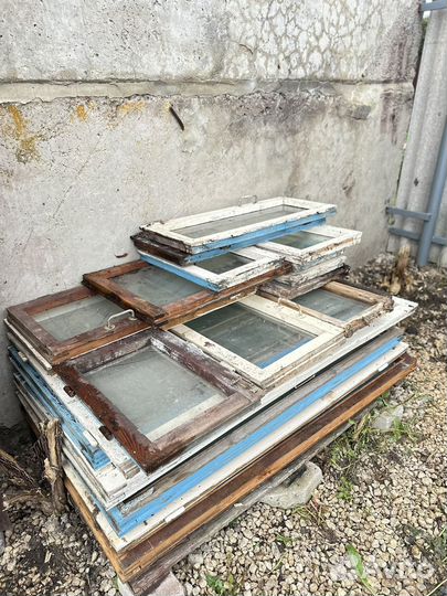 Деревянные оконные рамы со стеклом бу