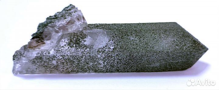 Кварц с хлоритом, кристалл, 10*3*3,5 см
