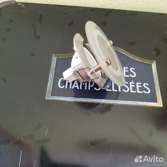 Продам встраиваемые точечные светильники