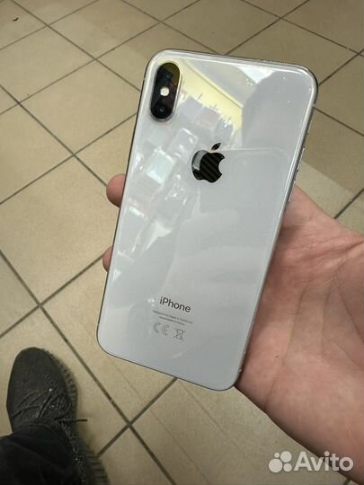 iPhone X, 64 ГБ