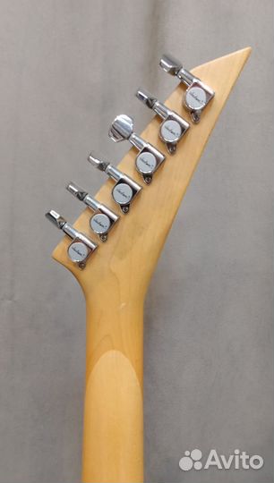 Электро гитара Jacson Dinky