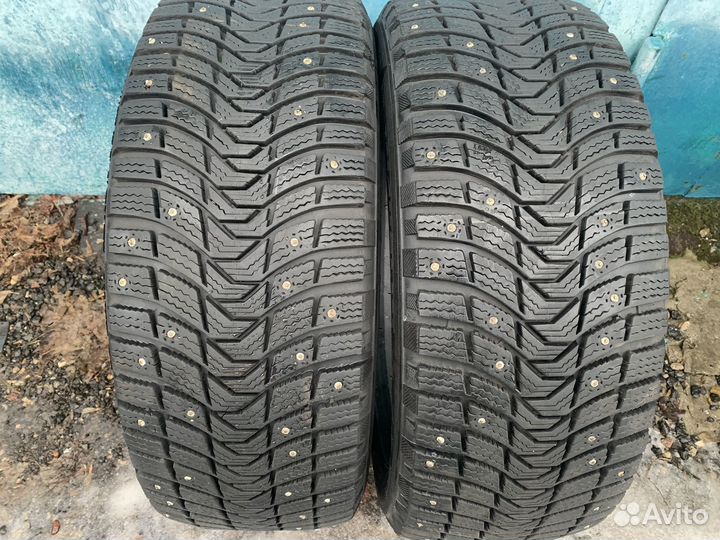 Michelin X-Ice North 3 245/45 R19