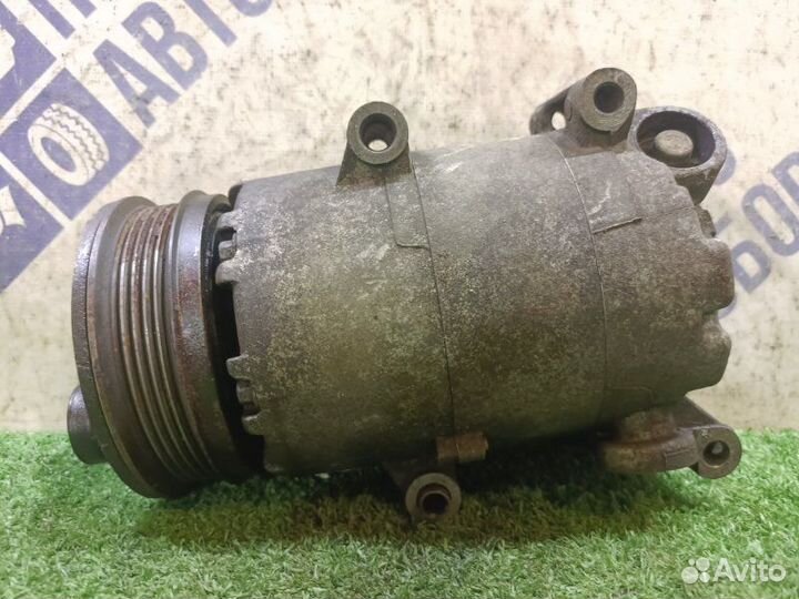 Компрессор кондиционера Volvo S40 седан 1.6
