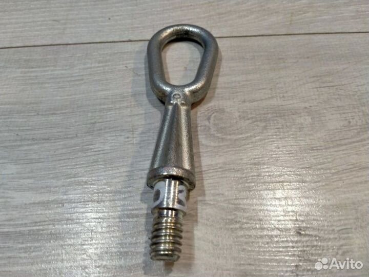 Петля буксировочная Bmw 530I E60 N52B30 05/2006