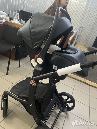 Коляска 3 в 1