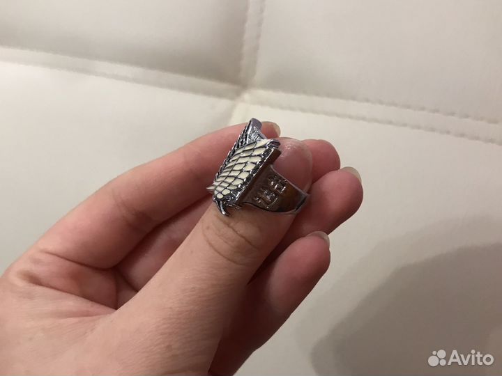 Кольцо Атака Титанов