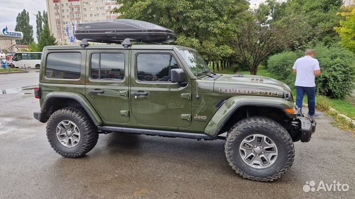 Автобокс на крышу, Магнум 390 черный глянец