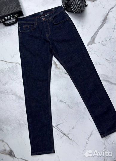 Джинсы armani jeans