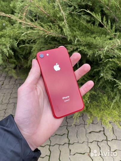 iPhone 8, 64 ГБ