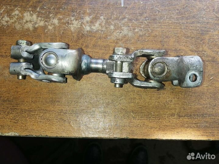 Рулевой кардан Мазда Демио 1