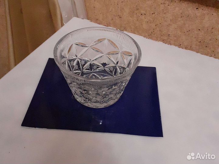 Хрустальная ваза